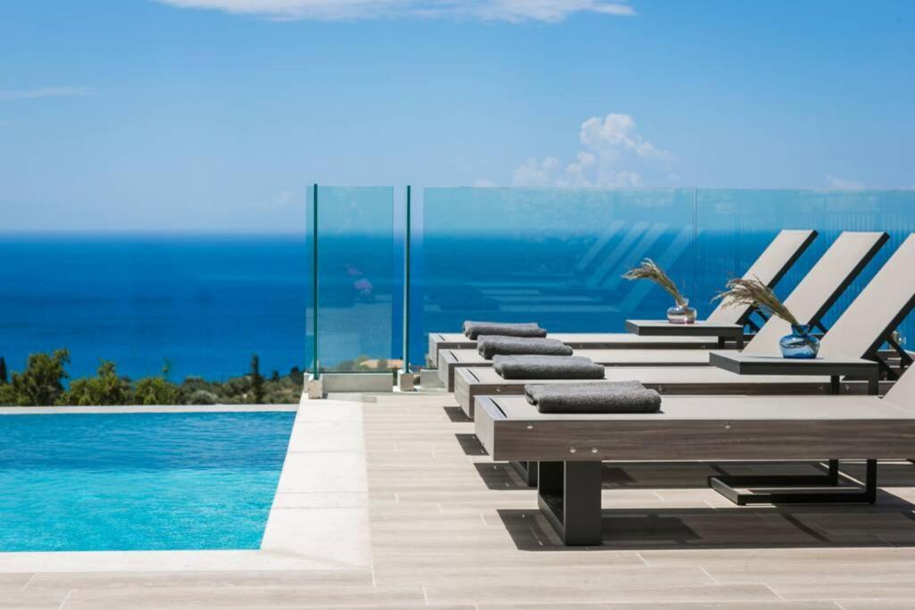Color Villas-New Villa Green At Trapezaki With Private Pool Mousata Exterior foto